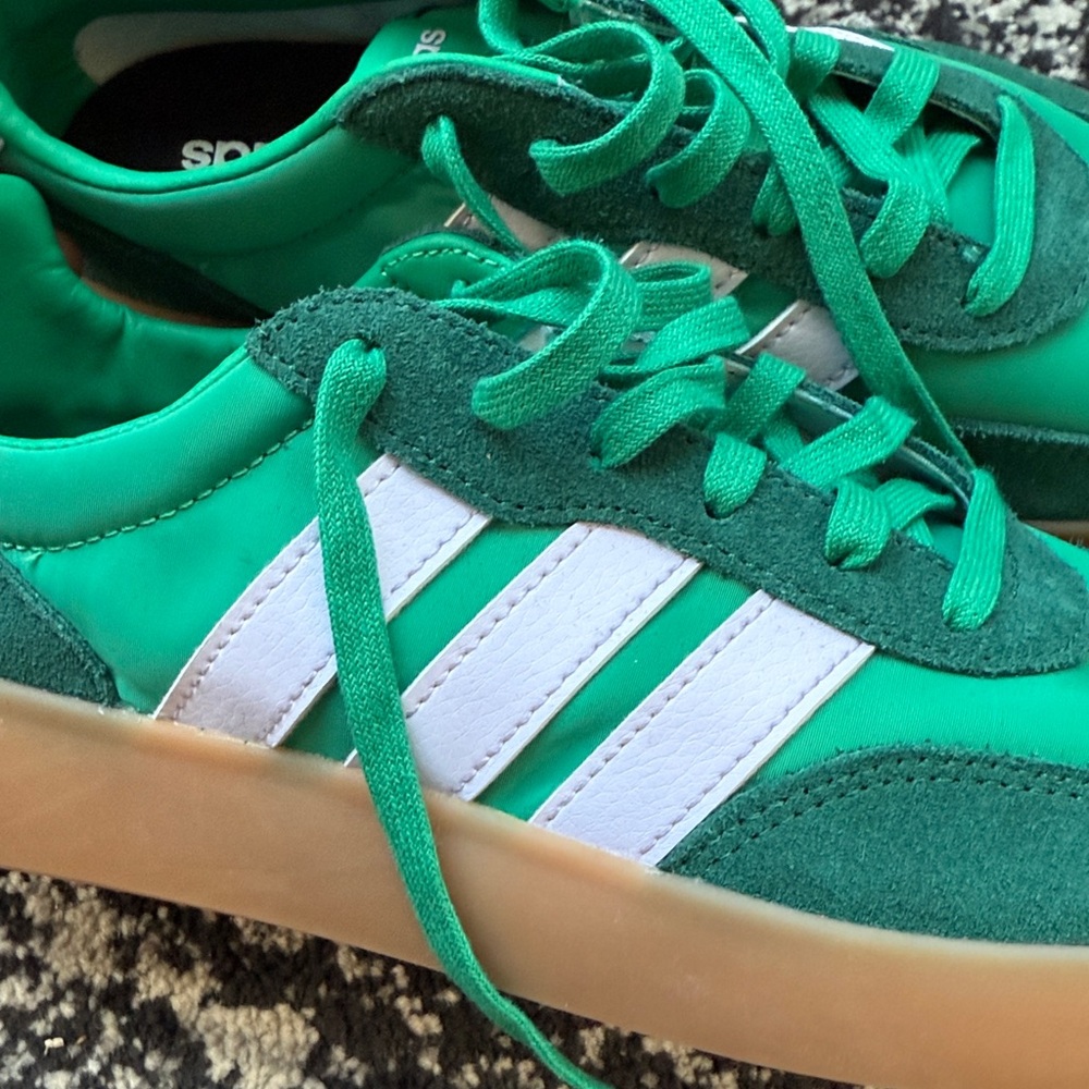 💜💚NWOB Adidas Green and Lavender Athletic Shoes - Picture 4 of 6